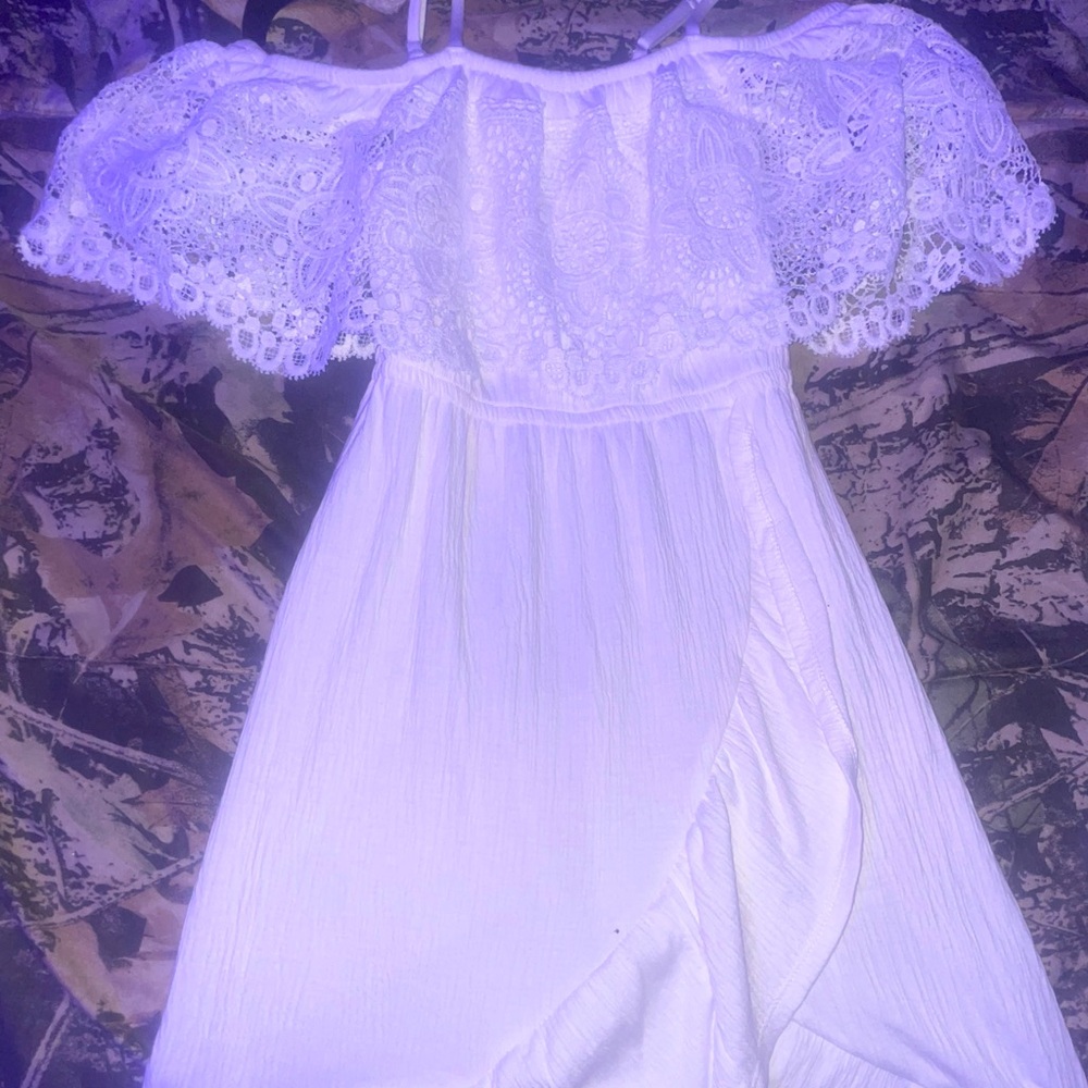 White Off-Shoulder Lace Dress